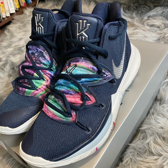 Kyrie 5 multi color metallic silver - Picture 8 of 8